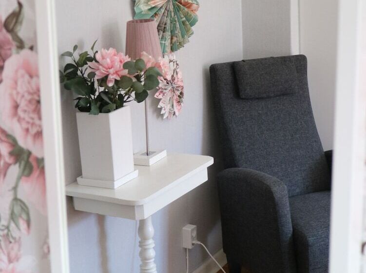 标准间, Lustigsgården Boutique