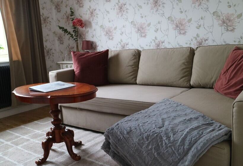 家庭间, Lustigsgården Boutique