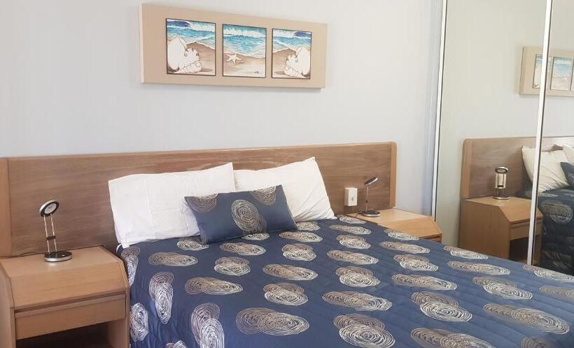 חדר סטנדרט, Rainbow Sands Resort