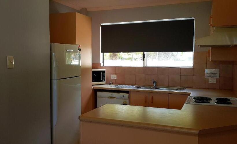 2 Bedroom Apartment, Rainbow Sands Resort