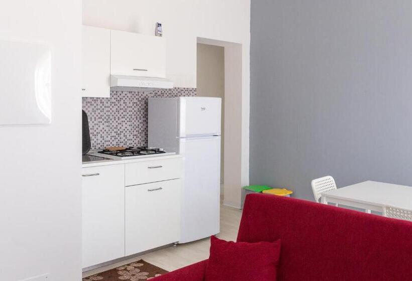 クラシックスイート, B&b Via Nazionale