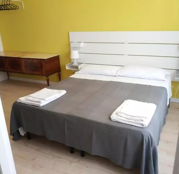 Standard Kolmen Hengen Huone, B&b Via Nazionale