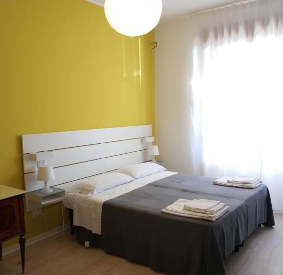 חדר סטנדרט לשלושה, B&b Via Nazionale