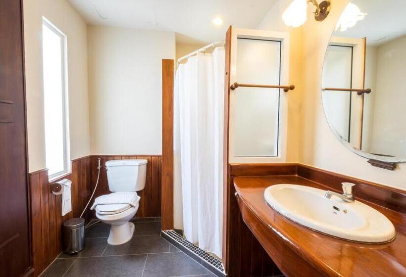 디럭스 룸 호수 전망, Brookside Valley Resort