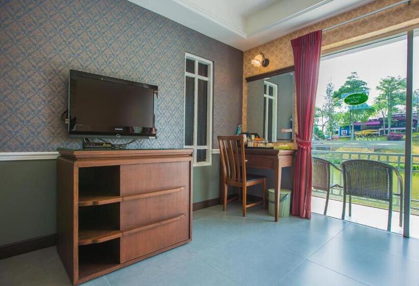 스위트 킹사이즈 침대, Brookside Valley Resort