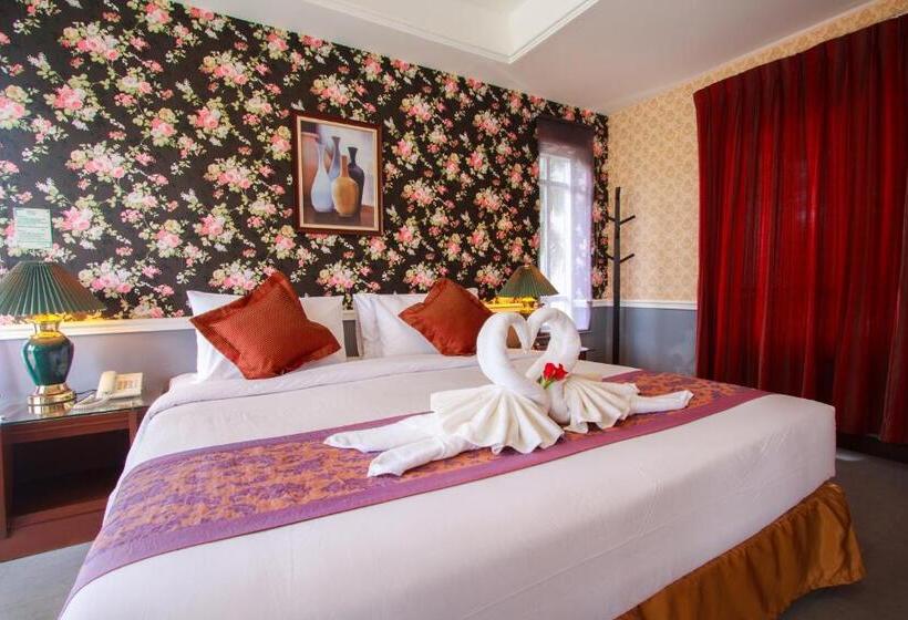 스위트 킹사이즈 침대, Brookside Valley Resort