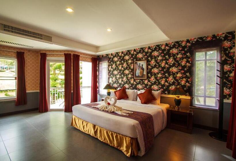 스위트 킹사이즈 침대, Brookside Valley Resort