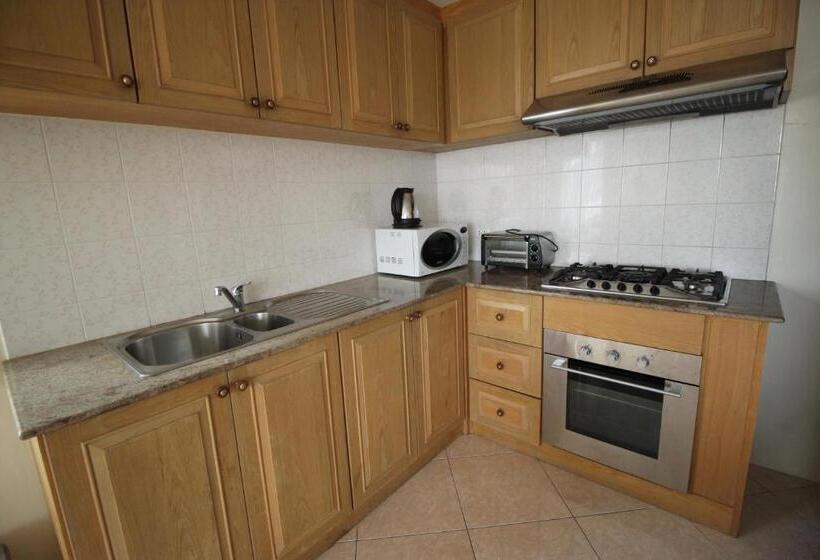 2 Szobás Apartman Erkéllyel, Butterfly Garden Boutique Residences Apts And Villas, A Lifestyle Destination Ex Lg 1 3 Bedroom Unit