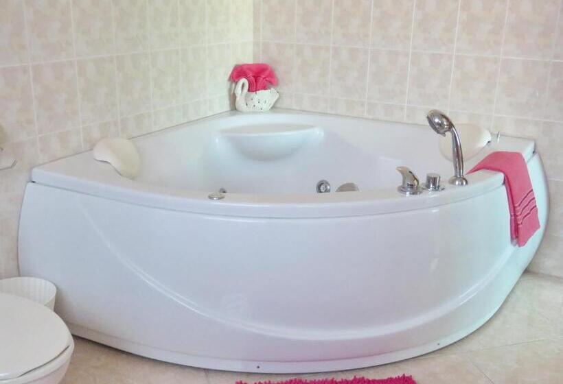 Villa 1 Hálószoba Uszodával, Butterfly Garden Boutique Residences Apts And Villas, A Lifestyle Destination Ex Lg 1 3 Bedroom Unit