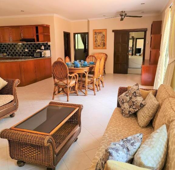 3 Szobás Villa, Butterfly Garden Boutique Residences Apts And Villas, A Lifestyle Destination Ex Lg 1 3 Bedroom Unit