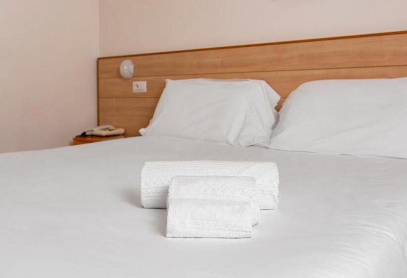 标准间, Catignano Hotel Ristorante