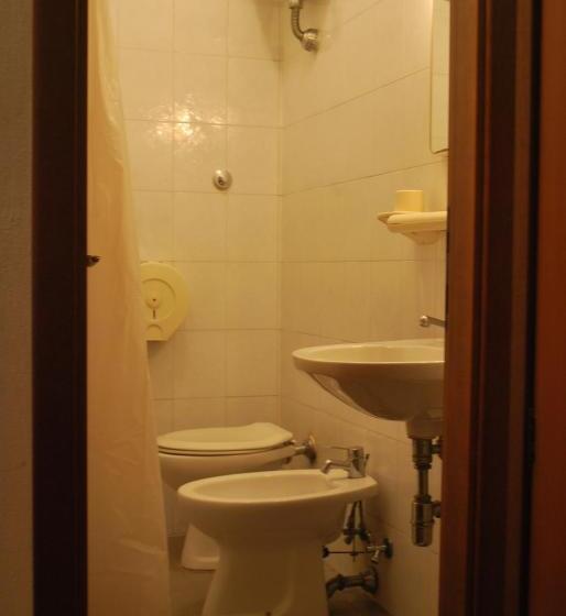 חדר סטנדרט יחיד, Albergo Smeraldo