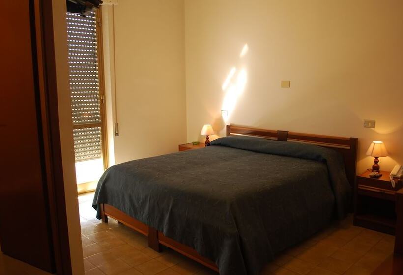 غرفة قياسية, Albergo Smeraldo
