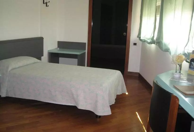 スタンダードシングルルーム, Albergo Villa & Roma