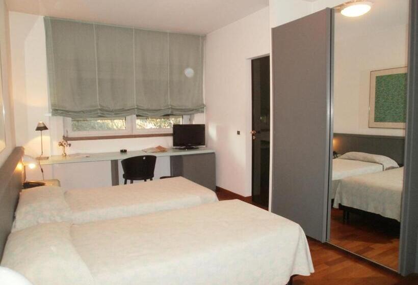 חדר סופריור, Albergo Villa & Roma