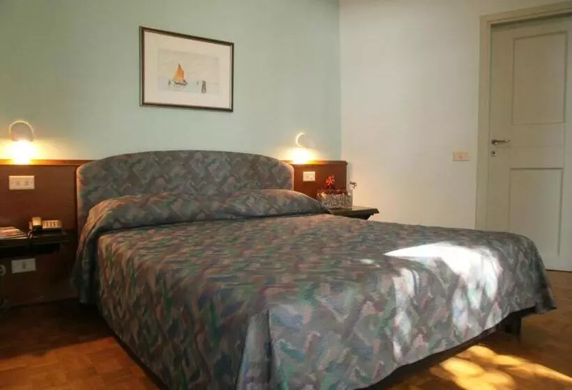 クラシックスイート, Albergo Villa & Roma