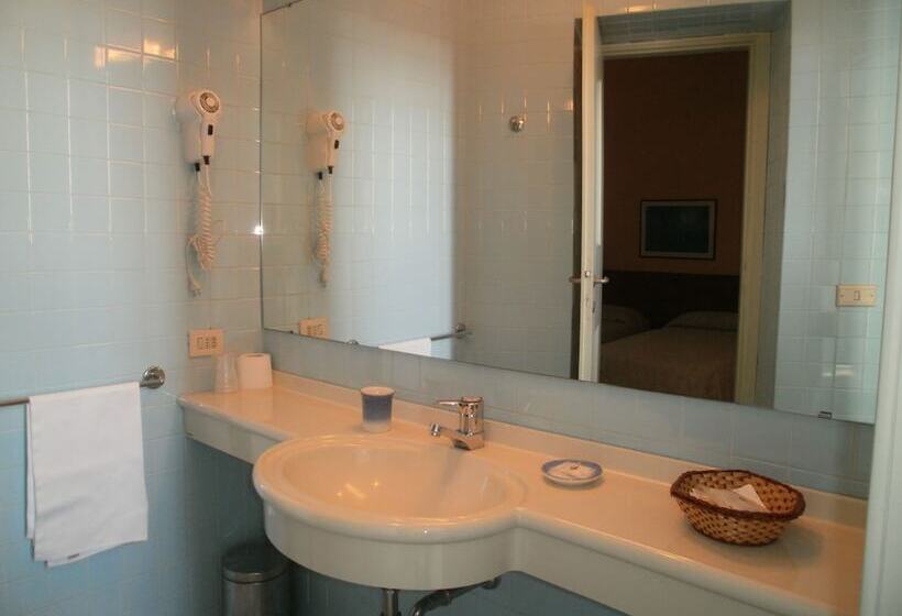 חדר סופריור, Albergo Villa & Roma