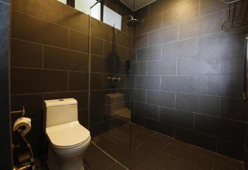 חדר סטנדרט לארבעה, Alunan Resort All Inclusive