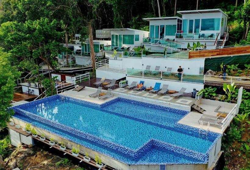 חדר סטנדרט לארבעה, Alunan Resort All Inclusive