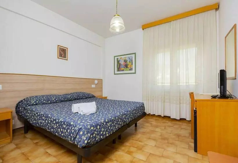 اتاق اکونومی, Catignano Hotel Ristorante