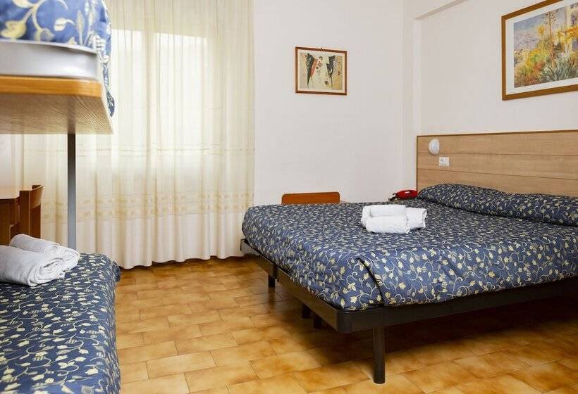 经济四人房间, Catignano Hotel Ristorante