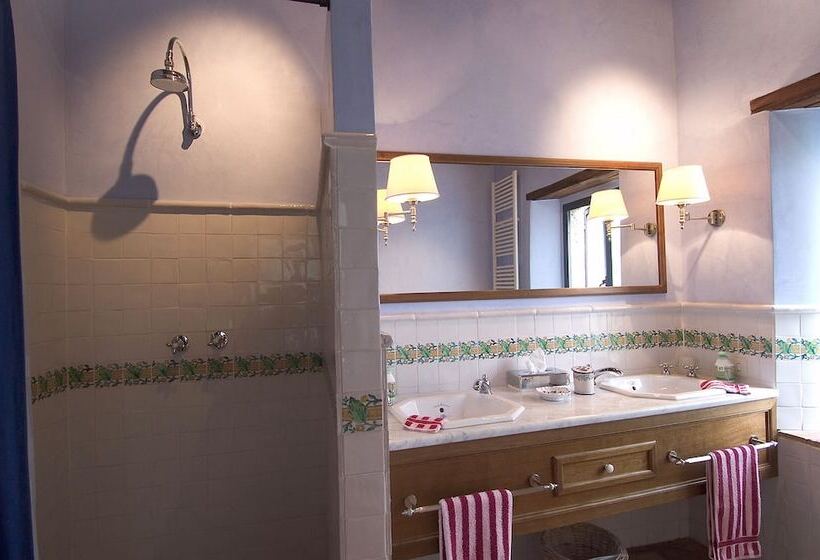 2-Bedroom Classic Apartment, Il Colombaio Di Cencio