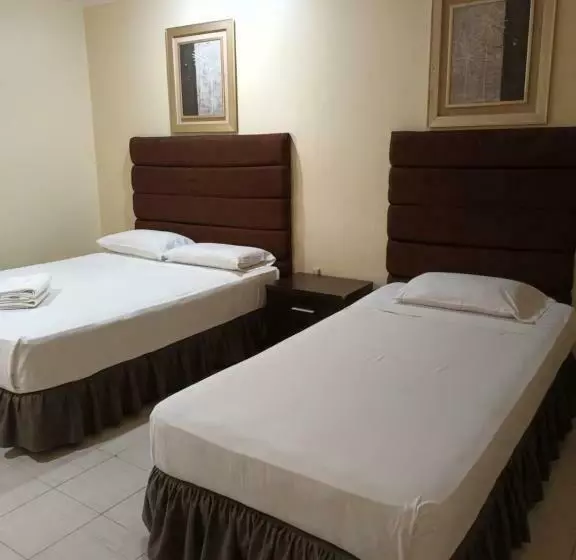 デラックスルーム, Mactan Pension House