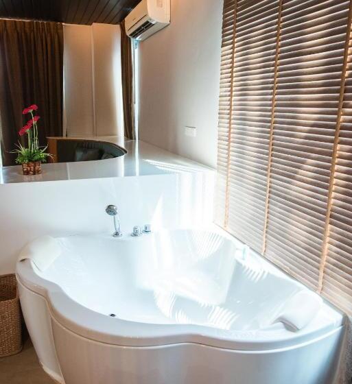 스위트, Mantra Varee