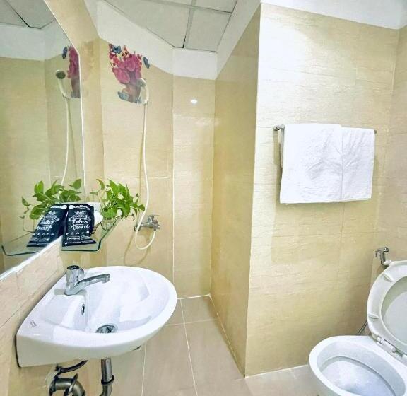 اتاق استاندارد با تخت بزرگ, Marie Line