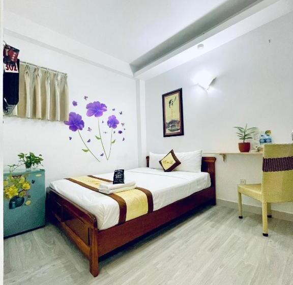 اتاق استاندارد با تخت بزرگ, Marie Line