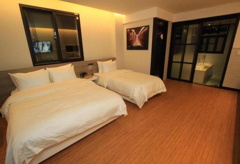 اتاق استاندارد, Hound Hotel Changwon Terminal