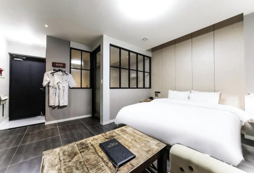 اتاق استاندارد, Hound Hotel Changwon Terminal