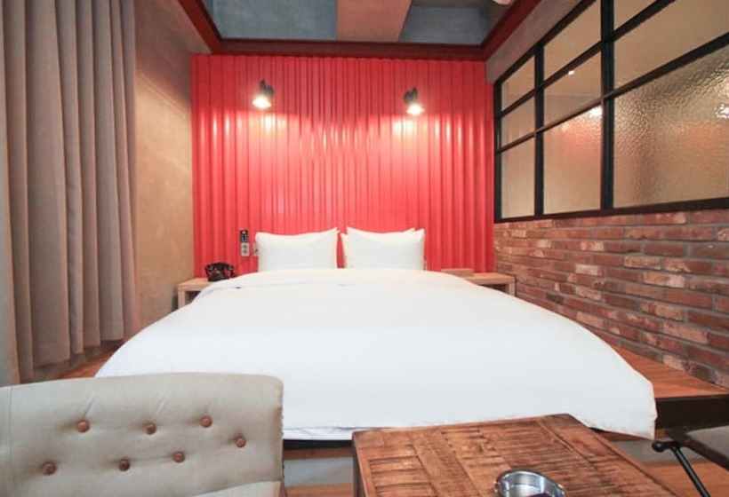 اتاق لوکس, Hound Hotel Changwon Terminal