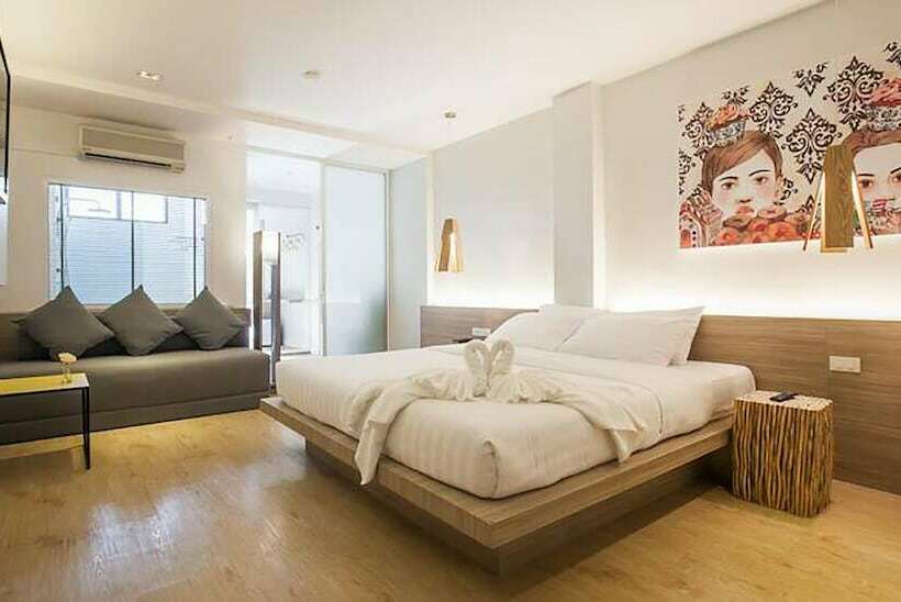 غرفة ديلوكس, The Bed Hatyai