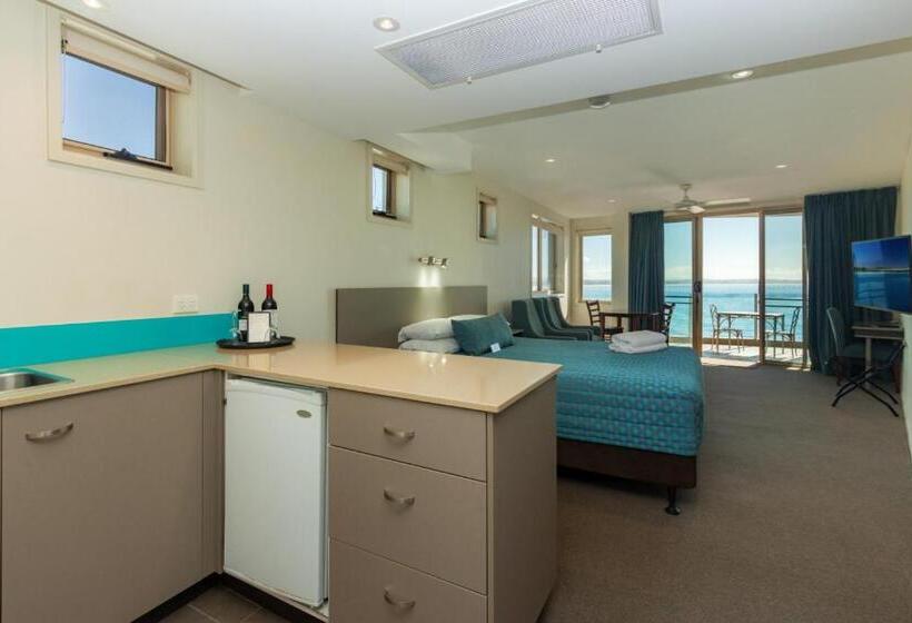 סוויטת סופריור, The Dorsal Boutique