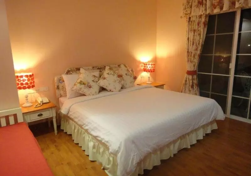 デラックスルーム, Kensington English Garden Resort Khaoyai