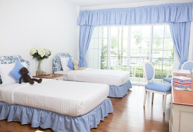 Номер Superior, Kensington English Garden Resort Khaoyai