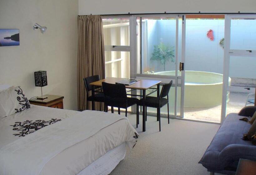 스탠다드 자쿠지 룸, Kuirau Park Motor Lodge