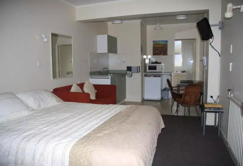 استودیوی استاندارد, Kuirau Park Motor Lodge
