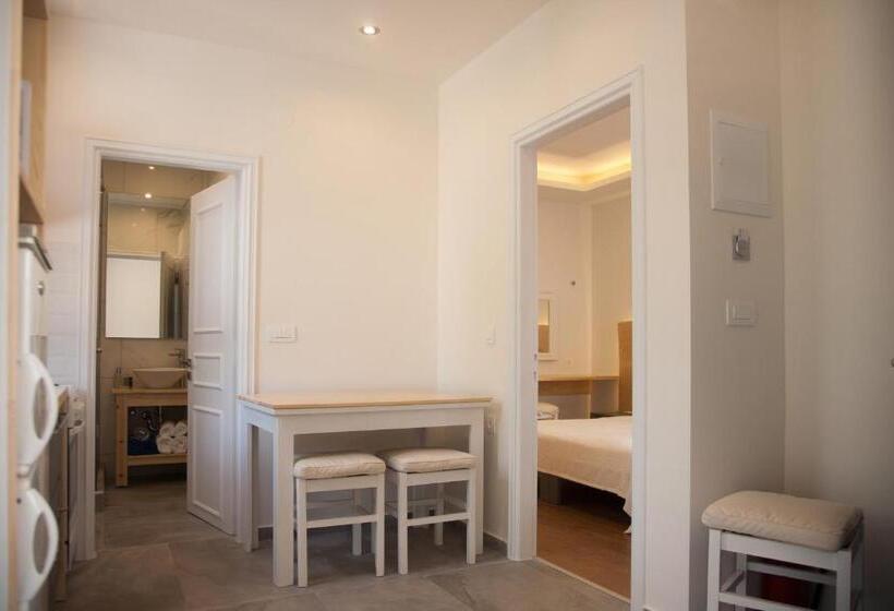 2 Bedrooms Family Apartment Garden View, Artemis Village Apartments & Studios