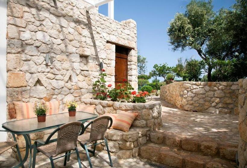 2 Bedrooms Family Apartment Garden View, Artemis Village Apartments & Studios