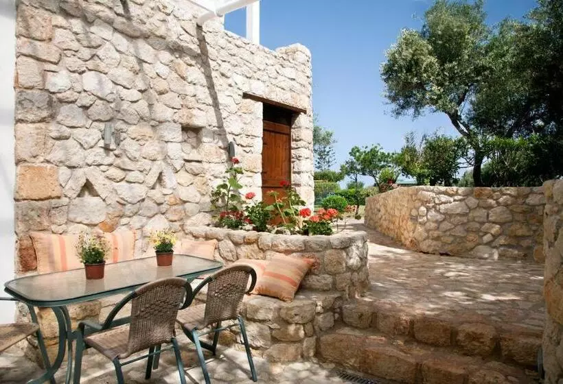 2 Bedrooms Family Apartment Garden View, Artemis Village Apartments & Studios