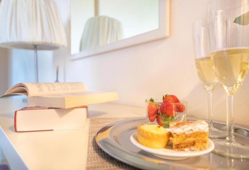 デラックスルーム, B&b Borgo Di Pratavecchie