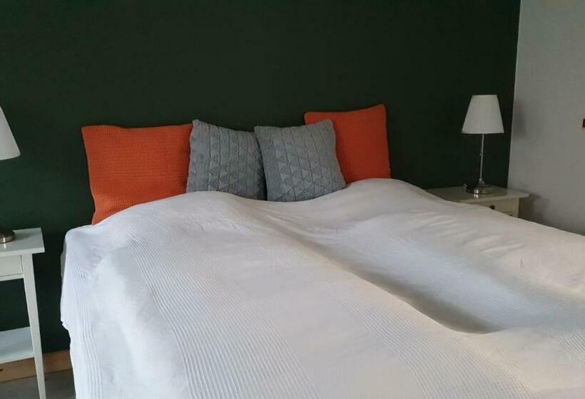 스탠다드 스튜디오, Engholmbb