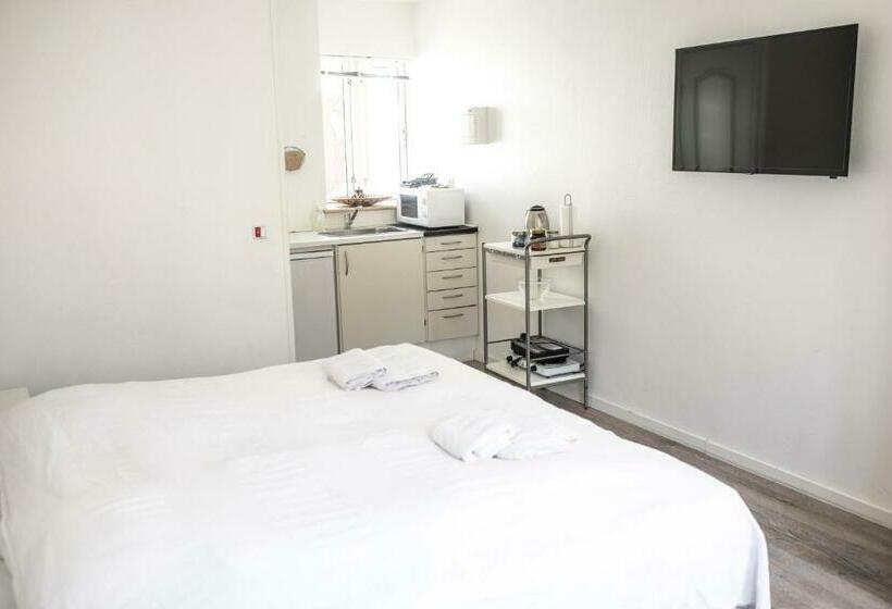 스탠다드 스튜디오, Engholmbb