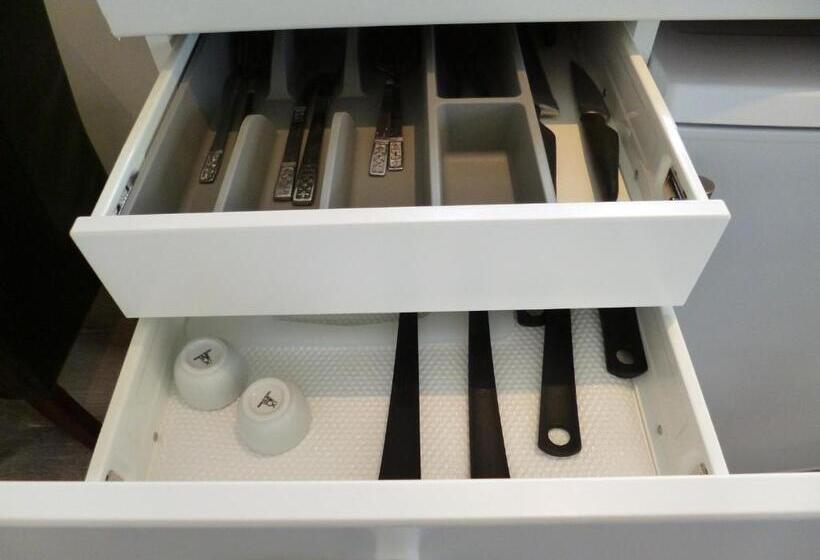 이코노미 스튜디오, Engholmbb