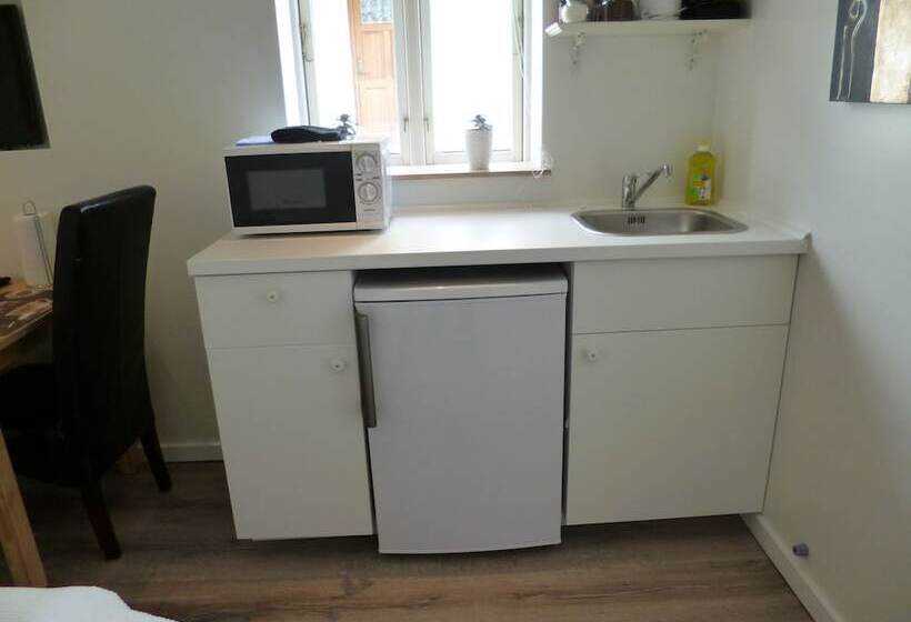 استوديو إقتصادى, Engholmbb