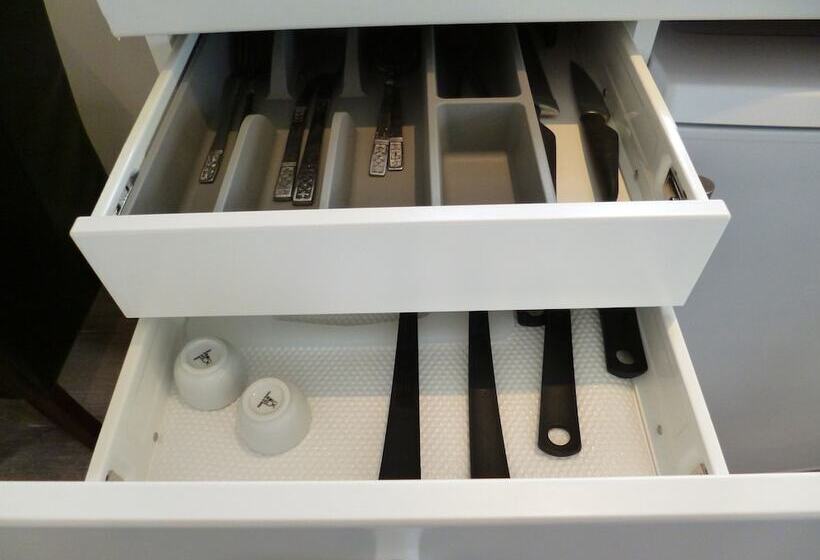 이코노미 스튜디오, Engholmbb