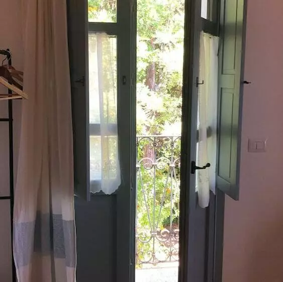 ロマンチックな部屋, La Casa Delle Fate