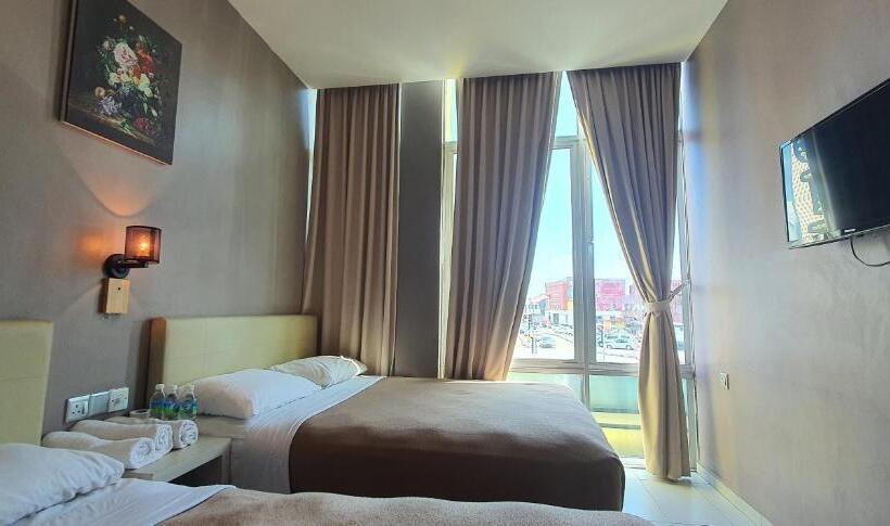 Quarto Triplo Deluxe, DS Hotel